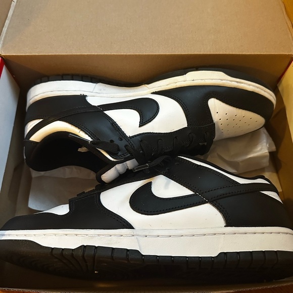 EUC Nike Dunk Low Retro Black & White Pandas Sz:M10/ W 11.5 In The Box. - Picture 1 of 8